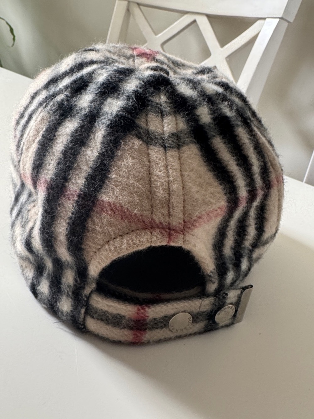 Burberry London 100% Cashmere Beige Plaid Cap with Black and Red Checks - Picture 6 of 15
